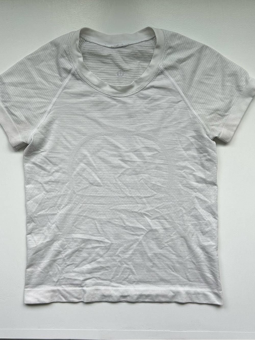 Cropped Lululemon Swiftly Tech Tee